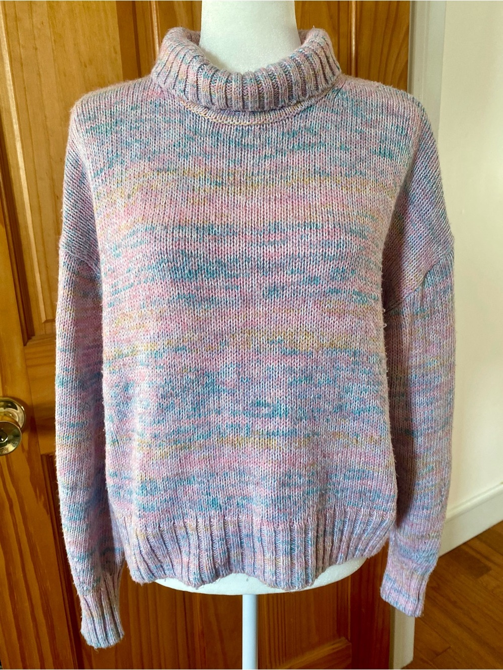 GAP Medium Pastel Space Dye Oversized Turtleneck Balloon Sleeve Sweater